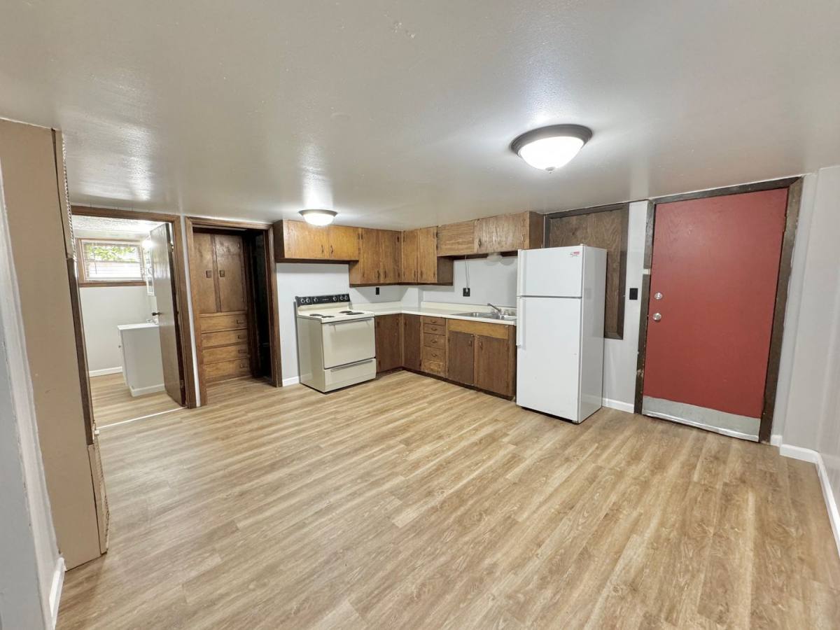 Apartment for rent at 1111 Eighth, Dodge City, KS 67801