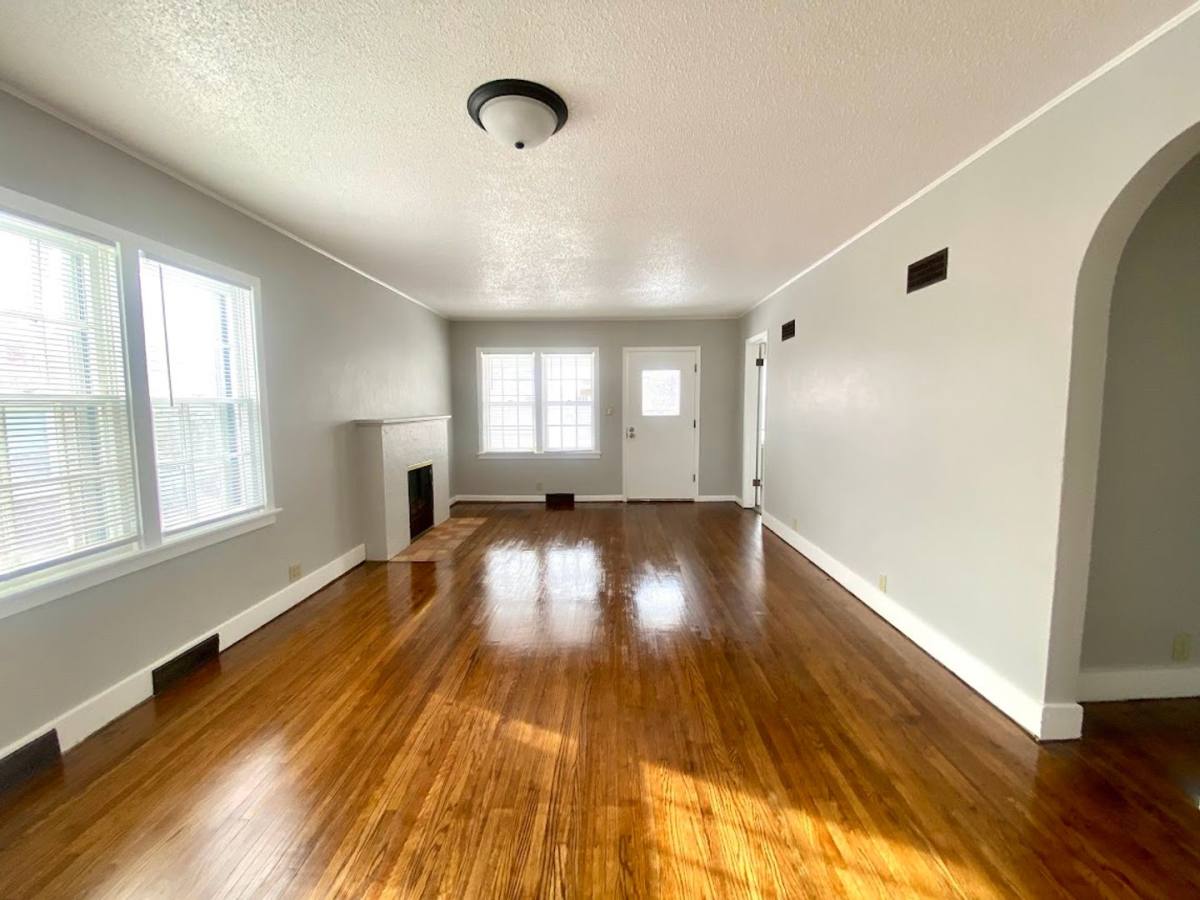 House for rent at 1406 2nd, Dodge City, KS 67801