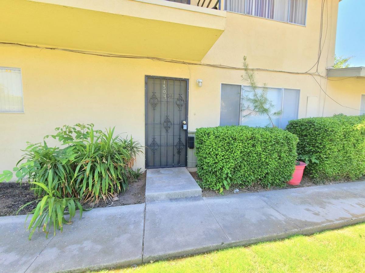 Apartment for rent at 1302-1308 E Central Ave, Redlands, CA 92374
