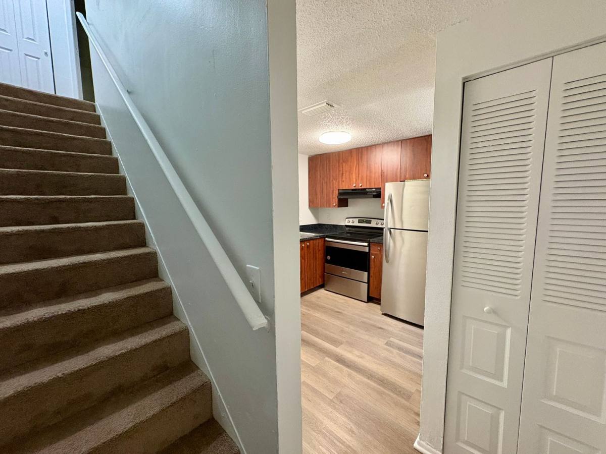 Townhouse for rent at 409 57th Ave Dr E #A, Bradenton, FL 34203