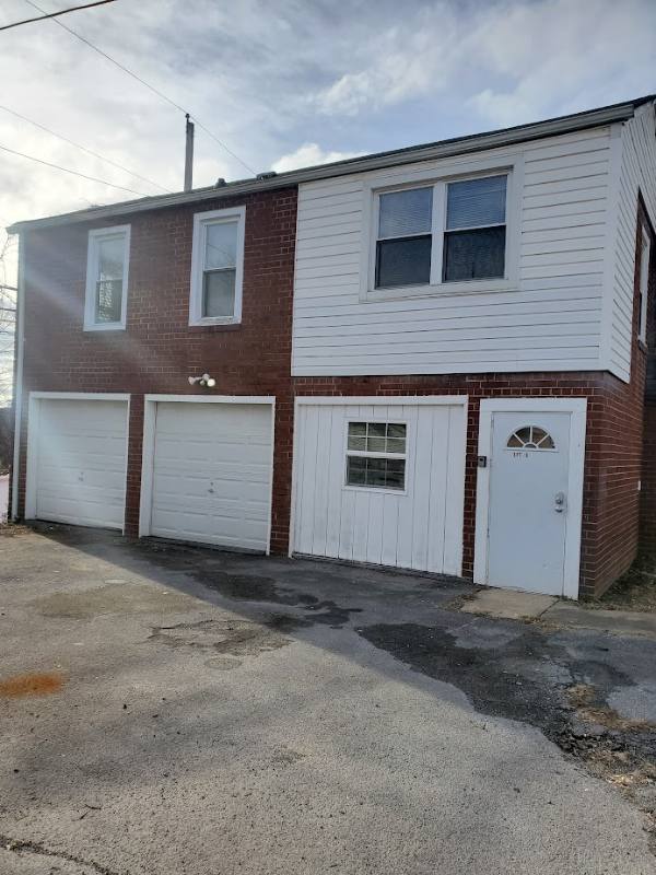 House for rent at 1233 E Center St #B, Kingsport, TN 37660