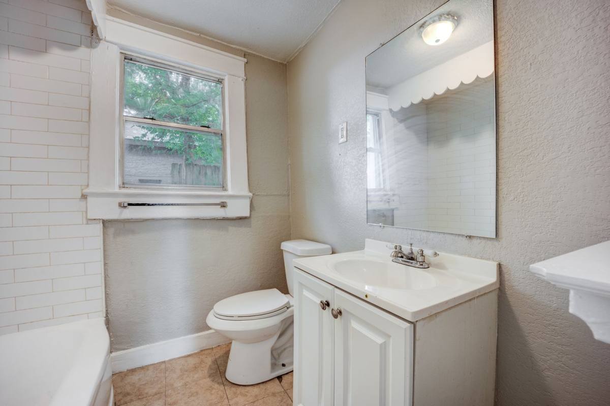 House for rent at 1900 S T St, Fort Smith, AR 72901