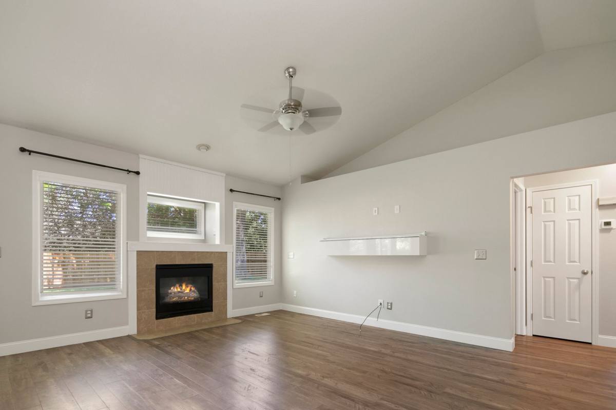 House for rent at 992 E Grouse Dr, Meridian, ID 83646