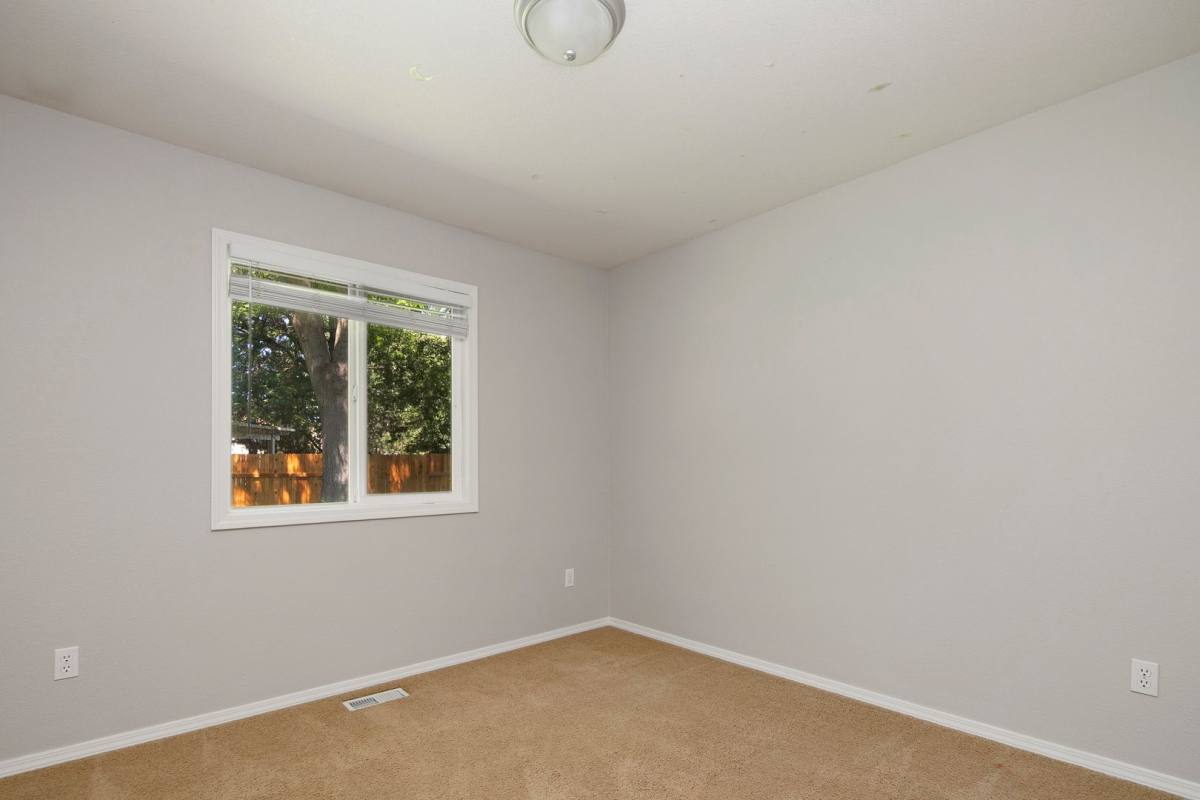 House for rent at 992 E Grouse Dr, Meridian, ID 83646
