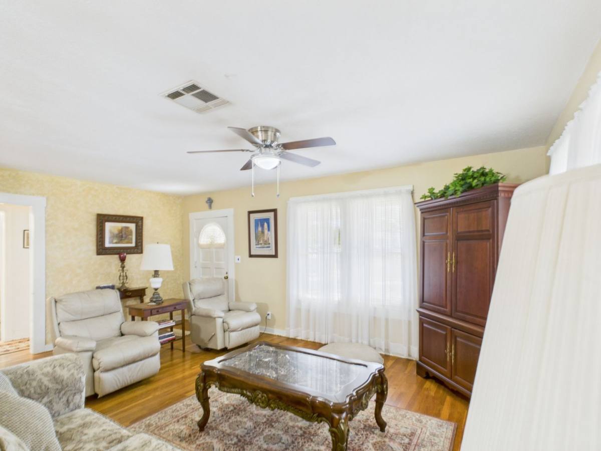 House for rent at 206 N Edison St, Fredericksburg, TX 78624