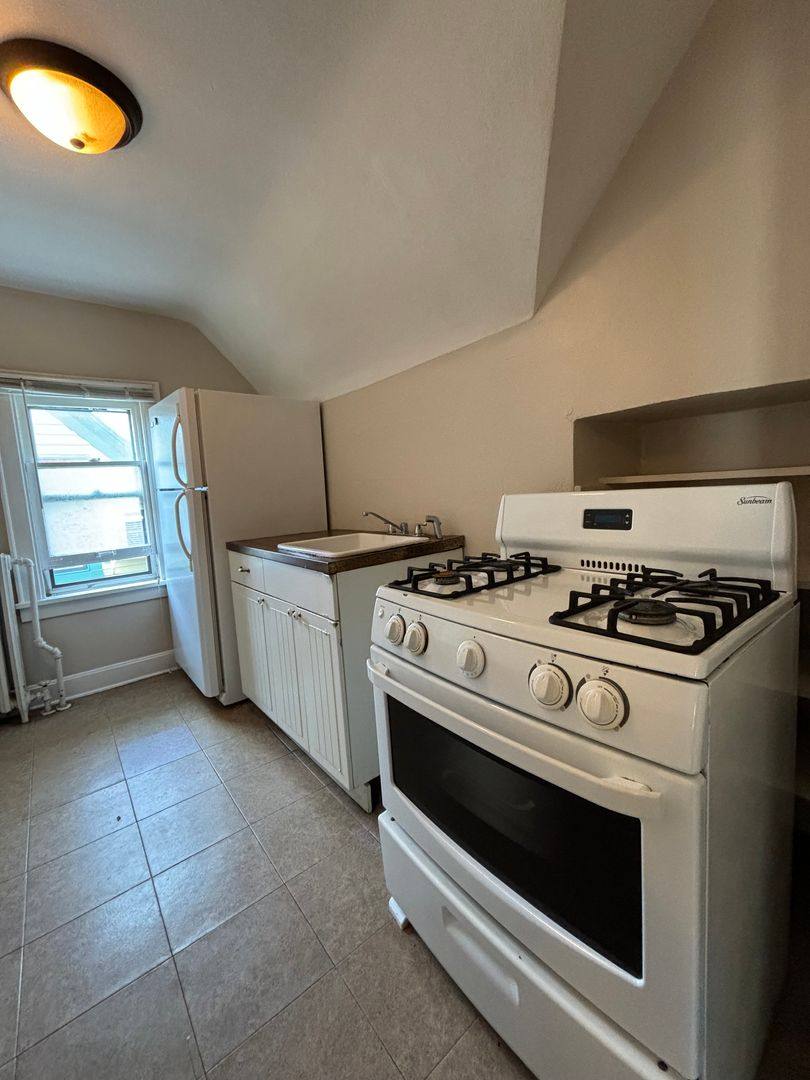 Apartment for rent at 771 6th St E, Saint Paul, MN 55106
