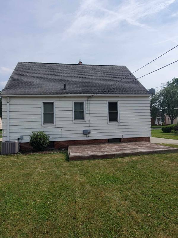 House for rent at 1510 Tuxedo Ave, Cleveland, OH 44134