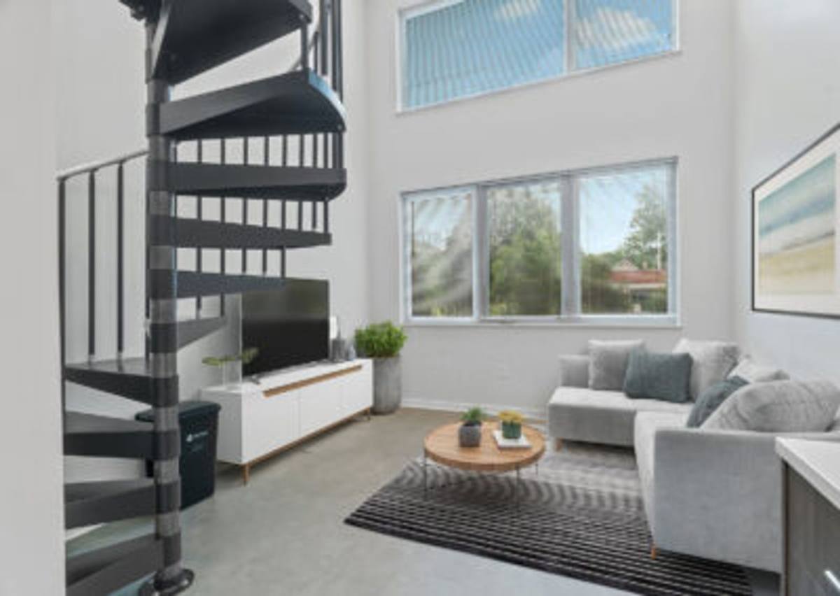 Apartment for rent at 5522 Troost Ave, Kansas City, MO 64110
