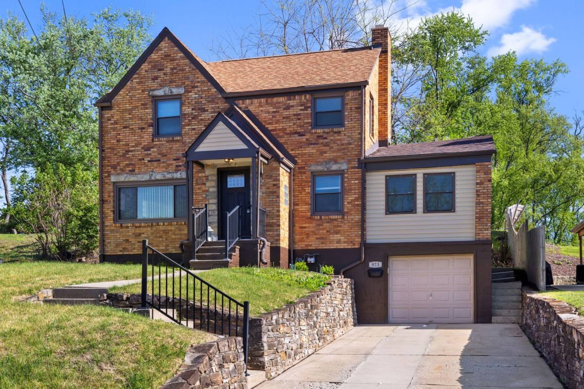 House for rent at 973 Agnew Rd, Pittsburgh, PA 15227