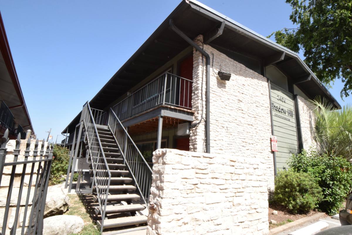 Apartment for rent at 2404 Longview St, Austin, TX 78705
