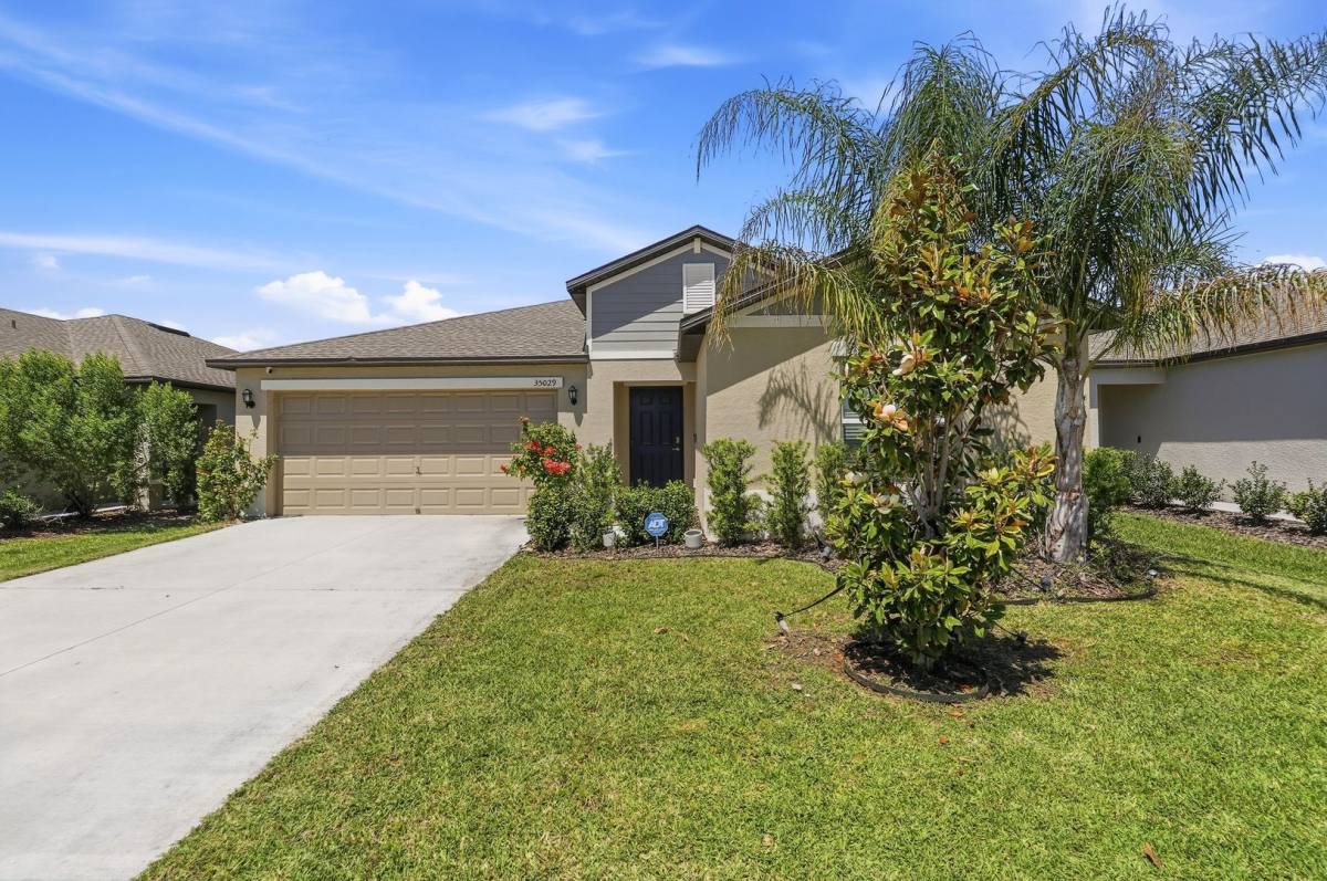 House for rent at 35029 Brackett Bend, Zephyrhills, FL 33541