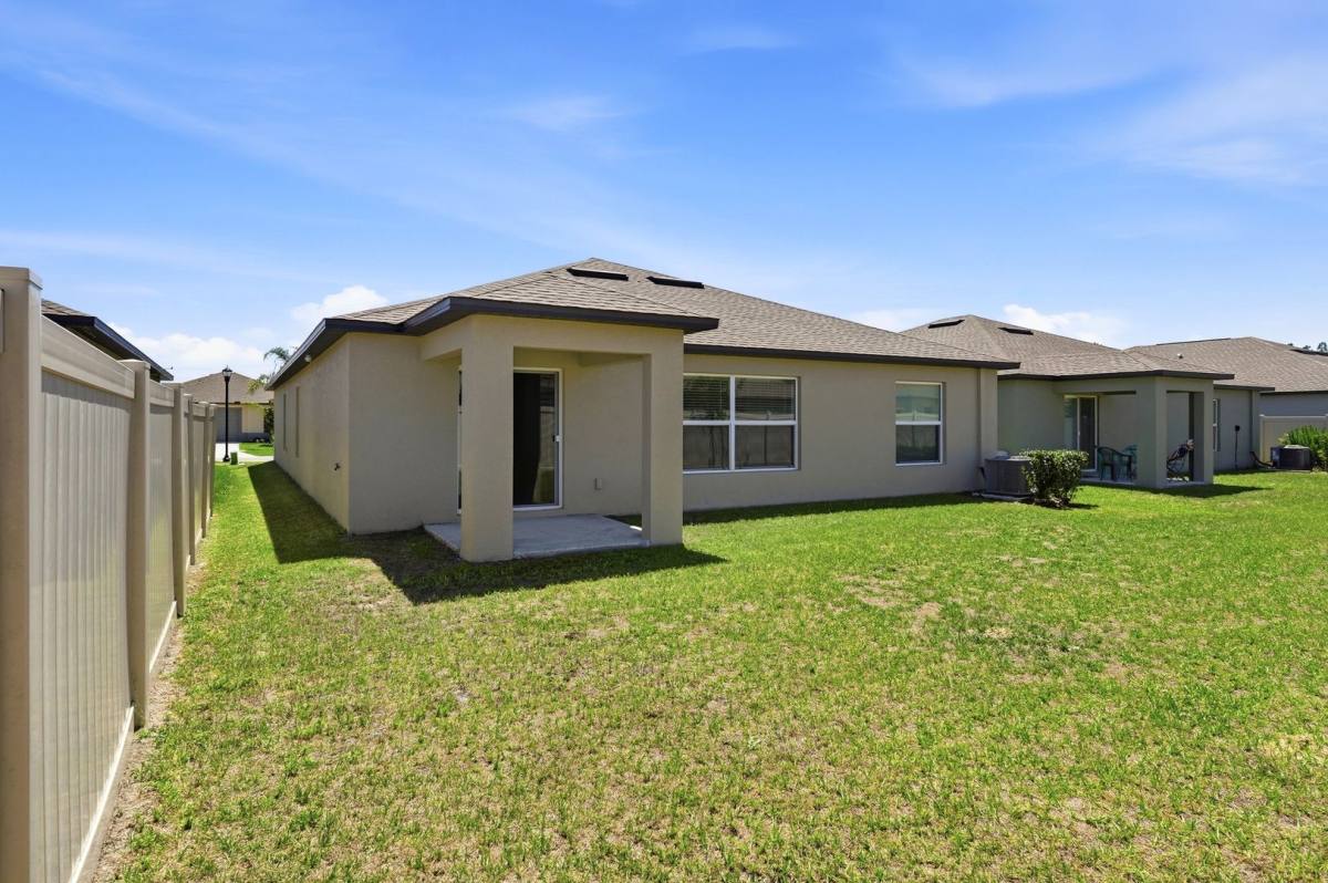 House for rent at 35029 Brackett Bend, Zephyrhills, FL 33541