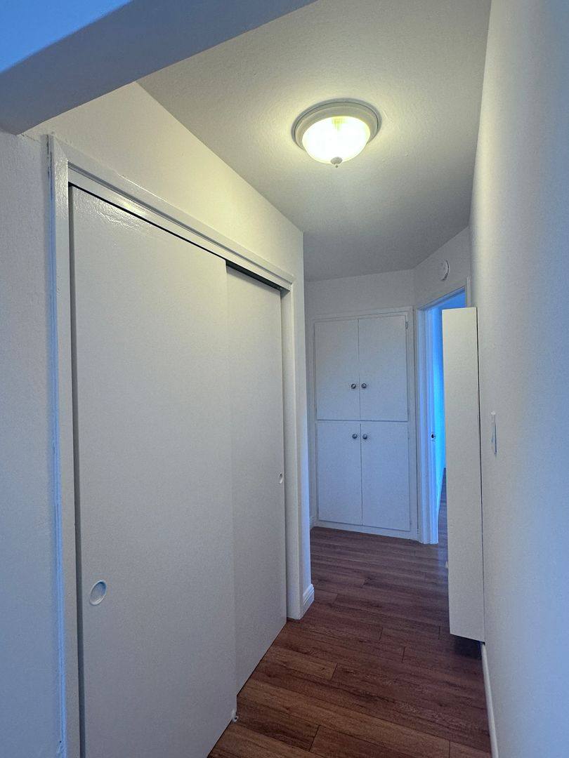 Apartment for rent at 906 E 4th Ave, San Mateo, CA 94401