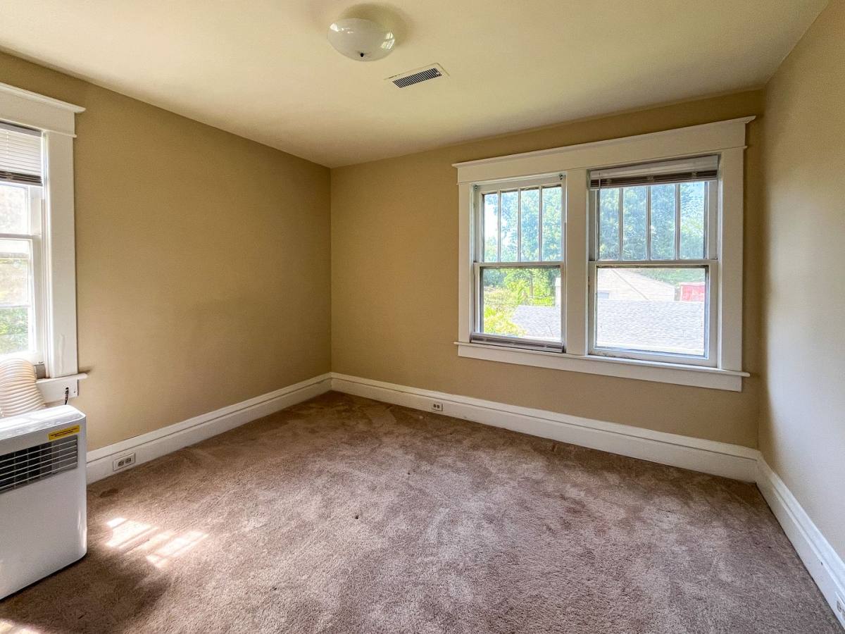 Apartment for rent at 2104 Hill St, Charlottesville, VA 22903