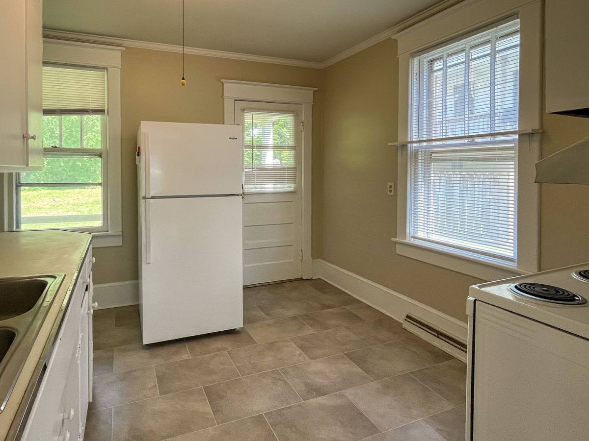 Apartment for rent at 2104 Hill St, Charlottesville, VA 22903