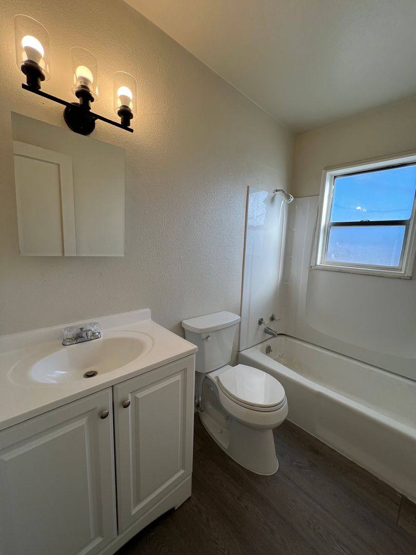 Apartment for rent at 1501 W Hank Ave, Artesia, NM 88210