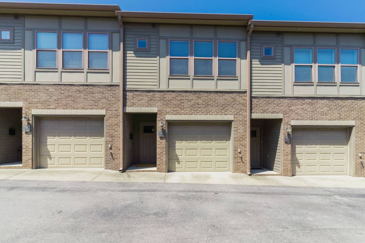 Townhouse for rent at 600 Garfield St, Nashville, TN 37208