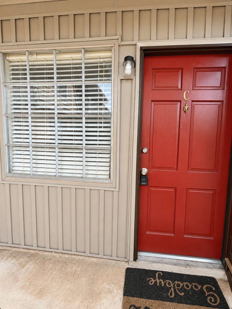 Apartment for rent at 3816 Country Club Rd #C, Winston Salem, NC 27104