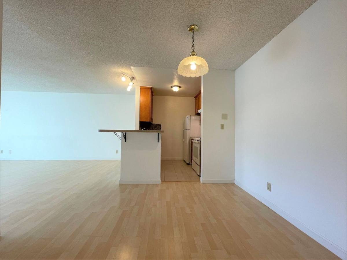 Apartment for rent at 373 Half Moon Lane, Daly City, CA 94015