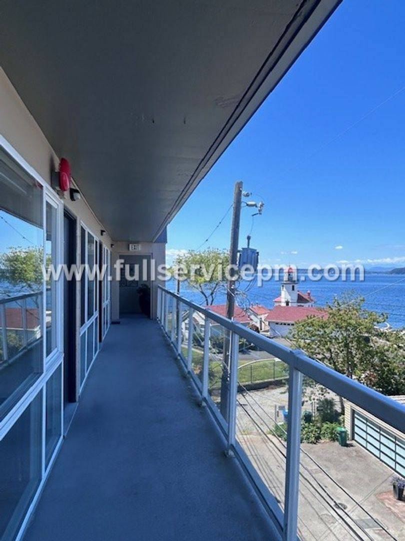 Condo for rent at 3151 Alki Ave SW, Seattle, WA 98116