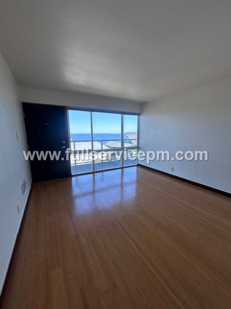 Condo for rent at 3151 Alki Ave SW, Seattle, WA 98116