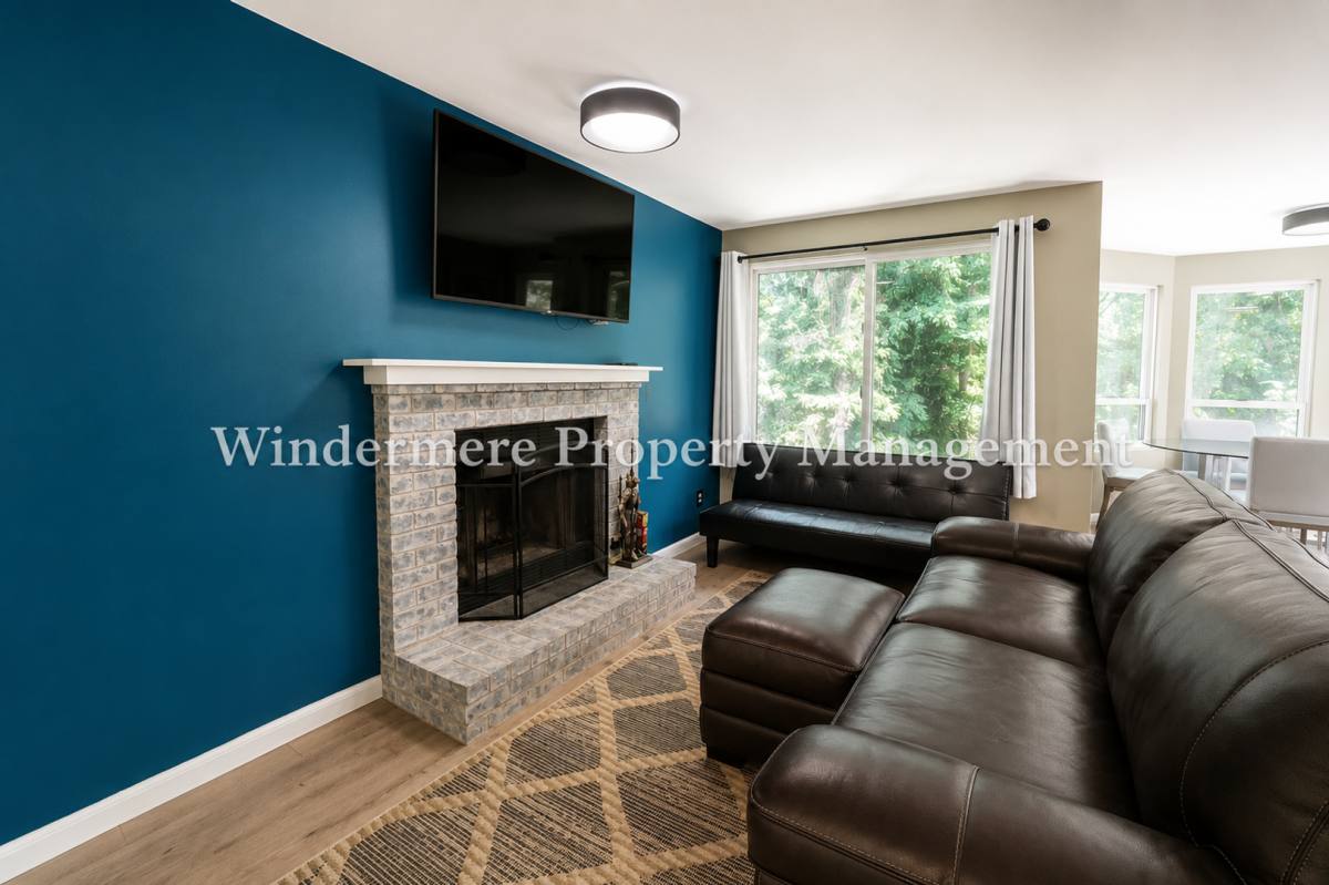 House for rent at 1087 NW Brinkley Court, Silverdale, WA 98383