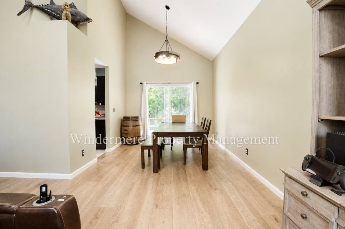 House for rent at 1087 NW Brinkley Court, Silverdale, WA 98383