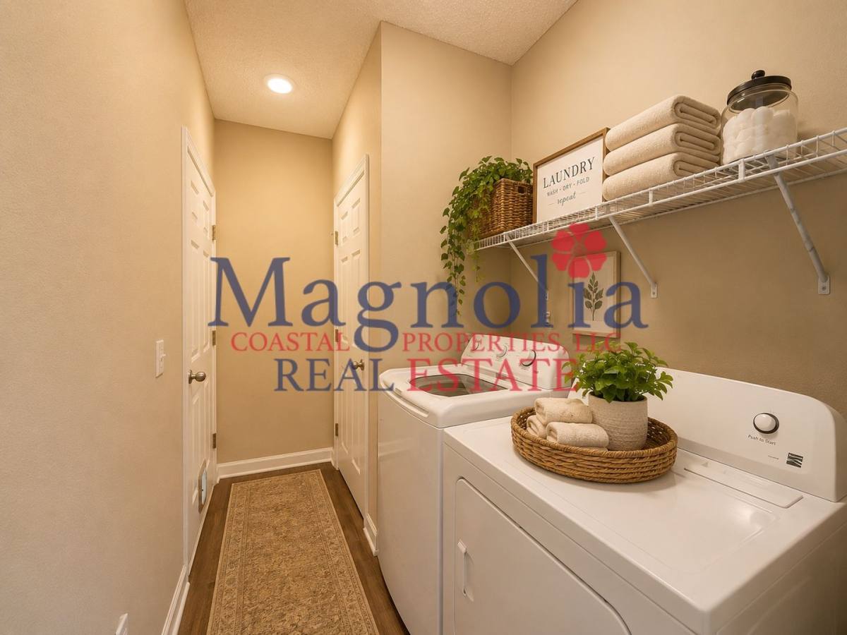 House for rent at 55 Red Oak Dr, Richmond Hill, GA 31324