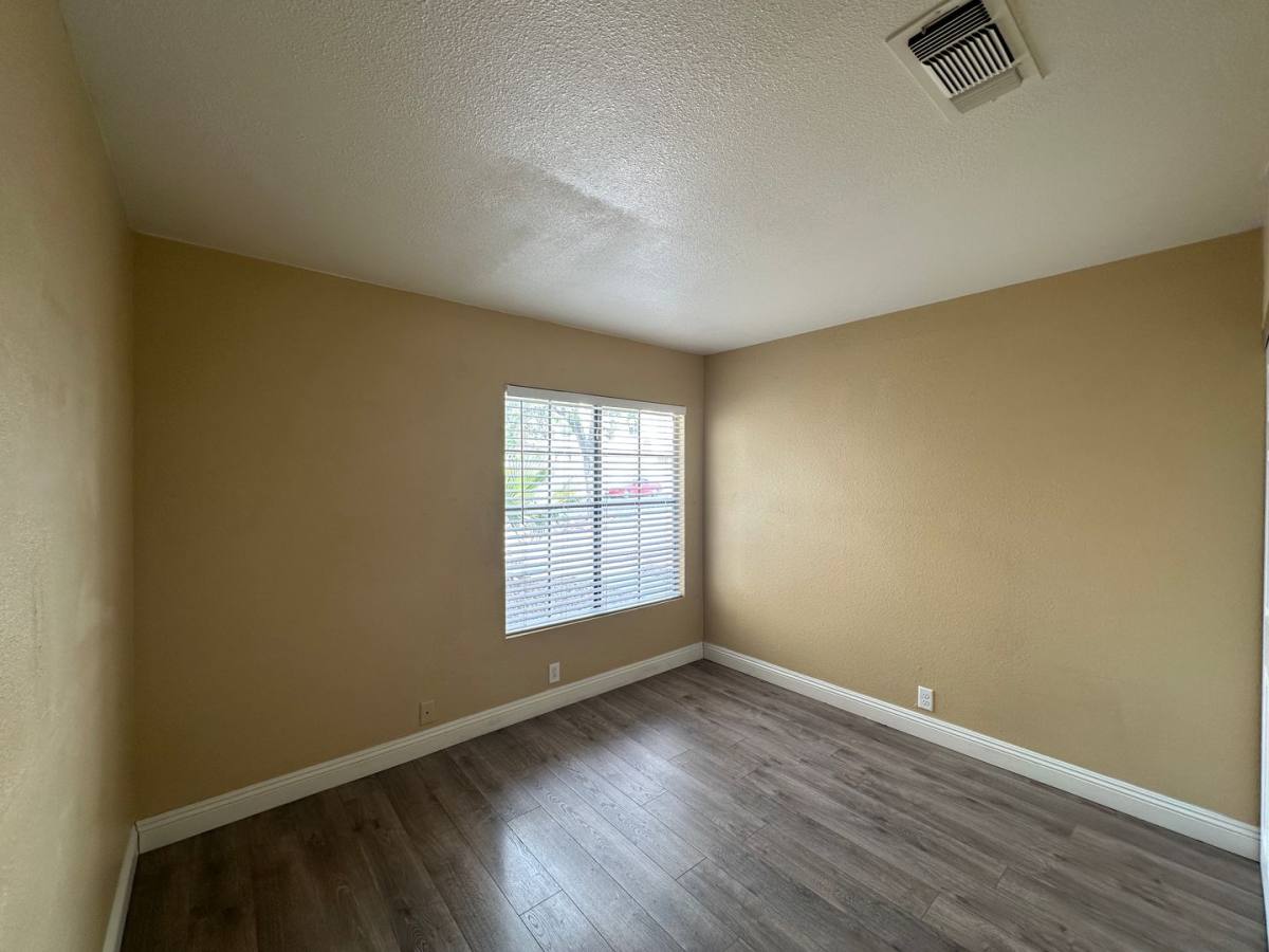 House for rent at 3136 Centavo Dr, Las Vegas, NV 89117
