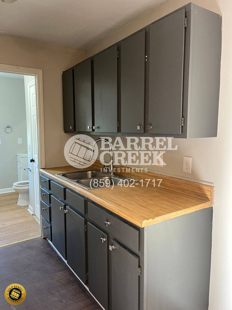 Apartment for rent at 508 N Main St, Harrodsburg, KY 40330