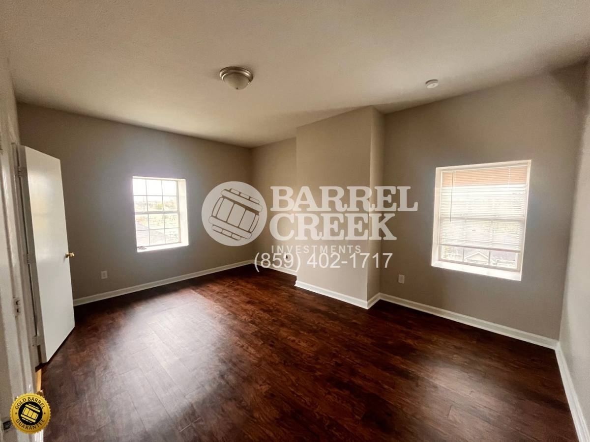 Apartment for rent at 508 N Main St, Harrodsburg, KY 40330