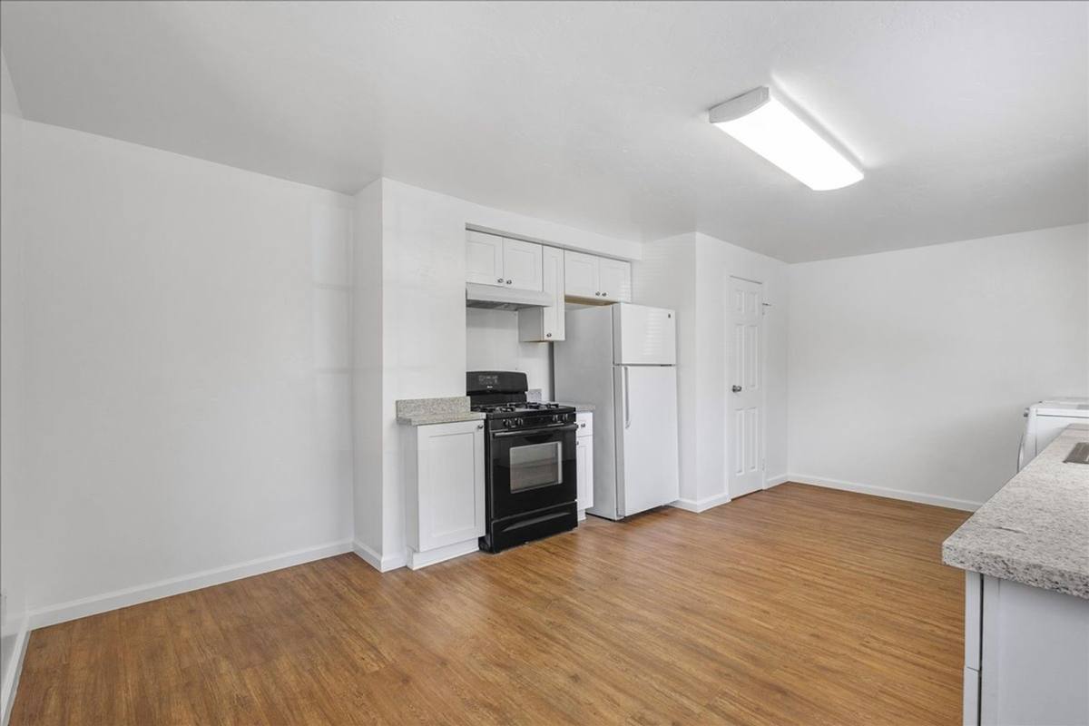 Apartment for rent at 1530 Stanton St, Alameda, CA 94501