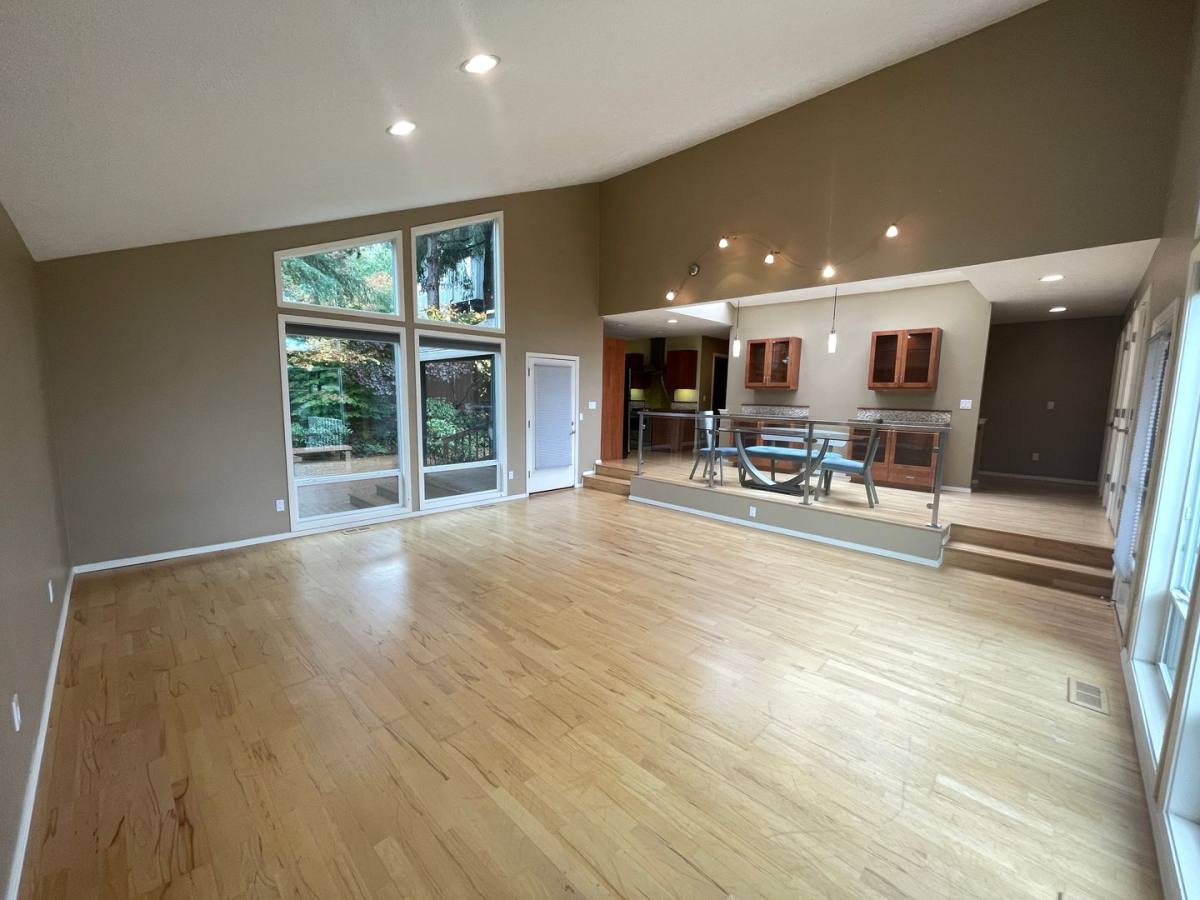 House for rent at 4128 SW Vesta St, Portland, OR 97219