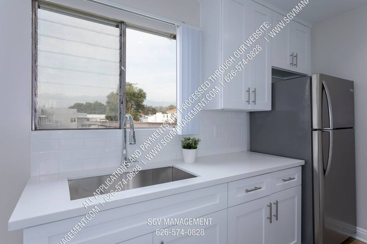 Apartment for rent at 209 - 215 E Live Oak St, San Gabriel, CA 91776
