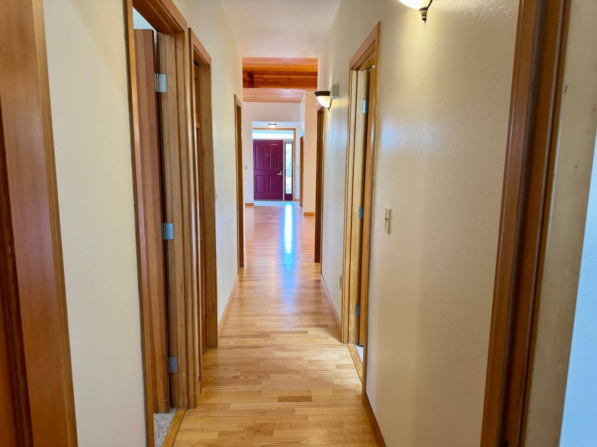 Townhouse for rent at 1311 Village Loop, Bandon, OR 97411