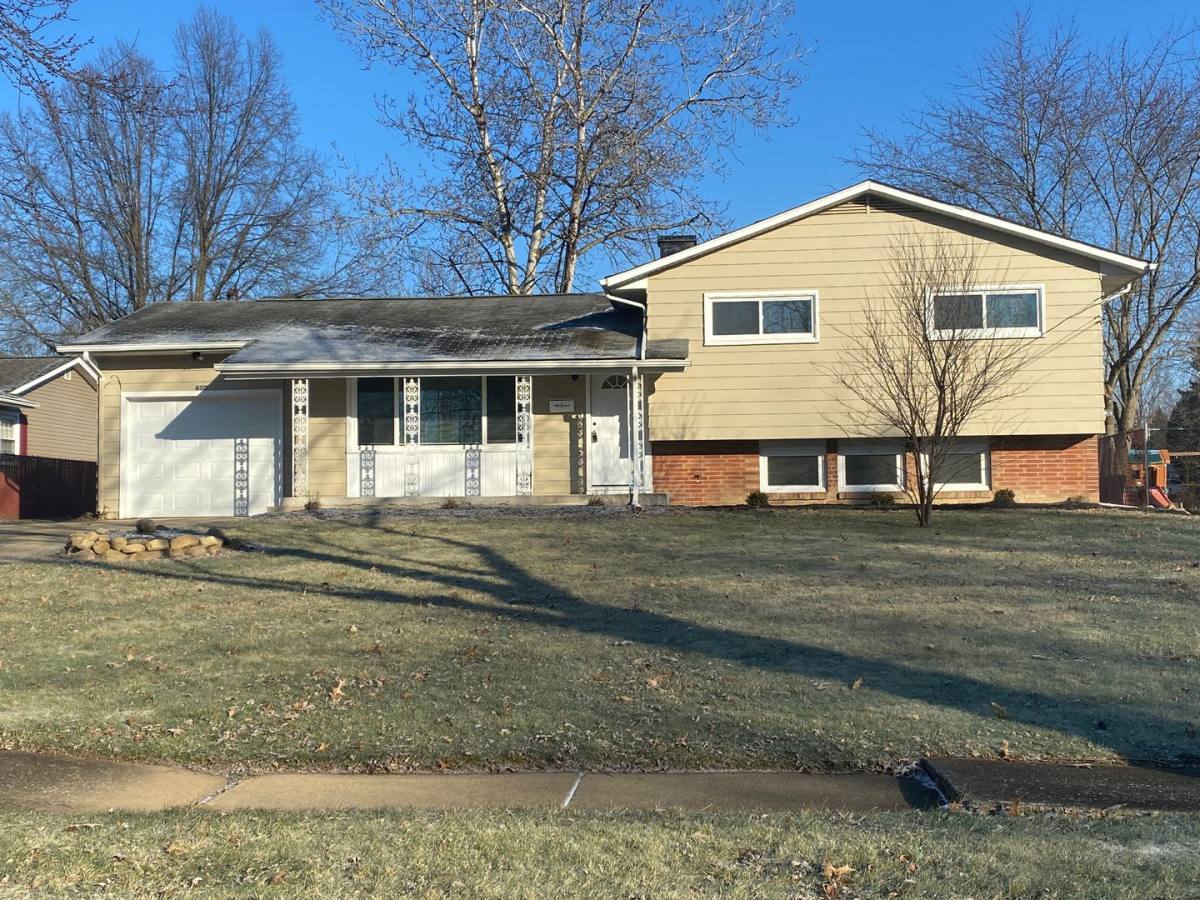 House for rent at 650 Beverly Hills Dr, Youngstown, OH 44505
