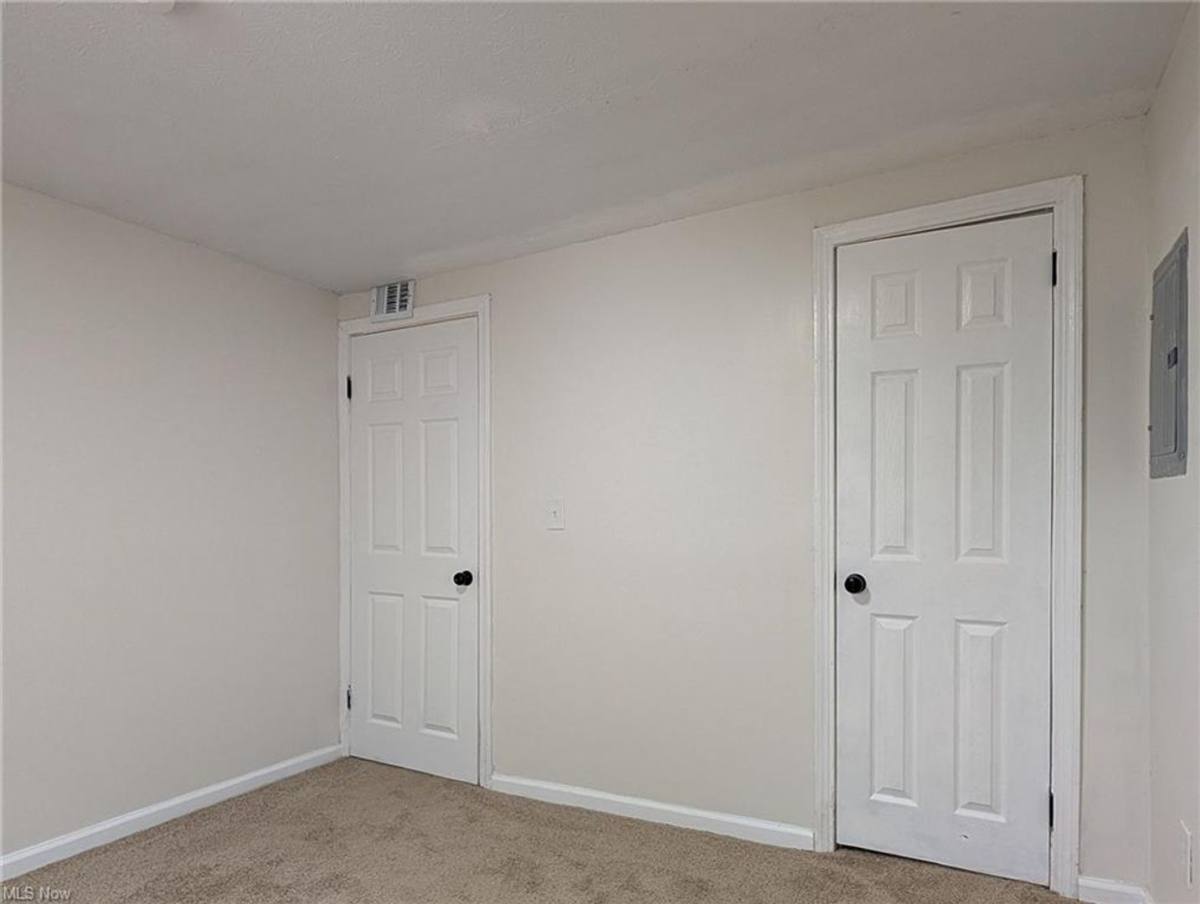 House for rent at 14817 Naples Ave, Cleveland, OH 44128