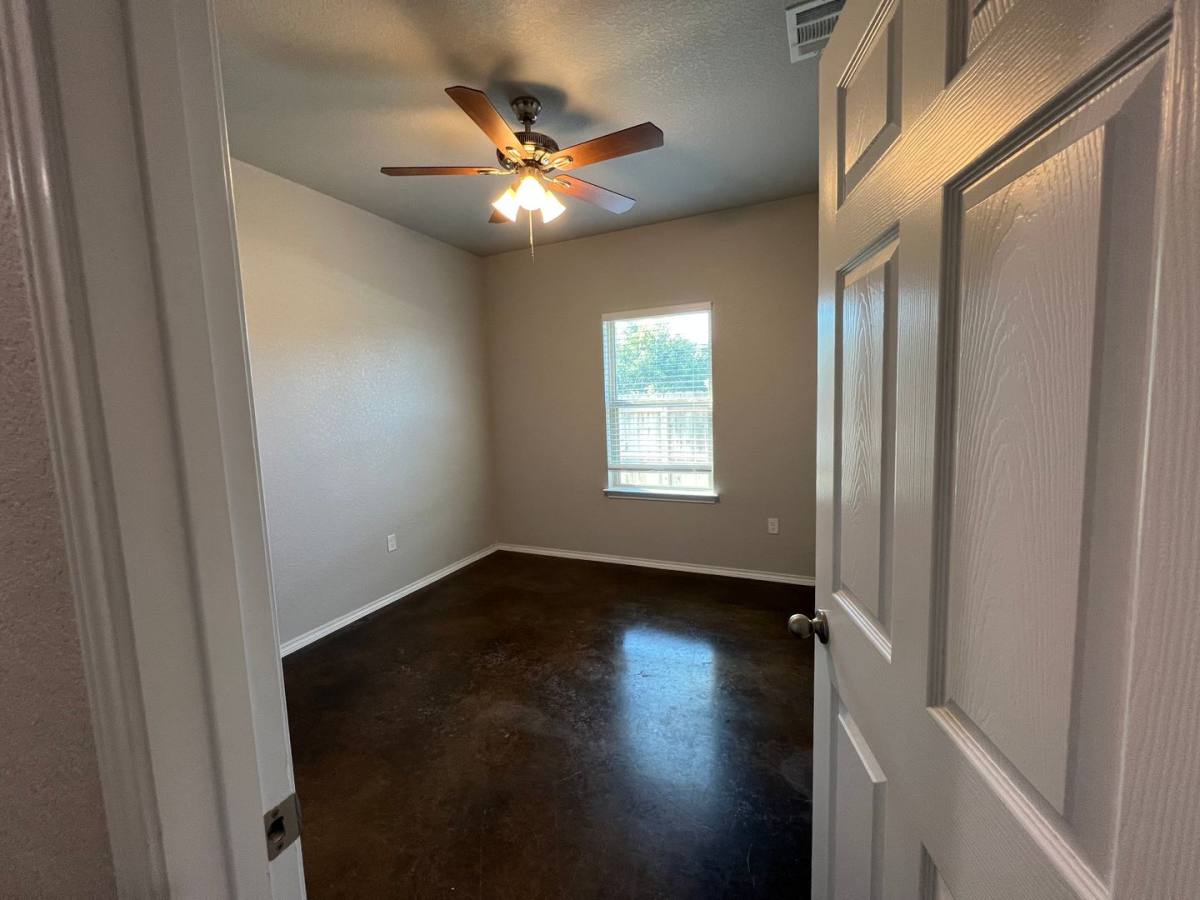 Townhouse for rent at 1119 Burek Cross, Seguin, TX 78155