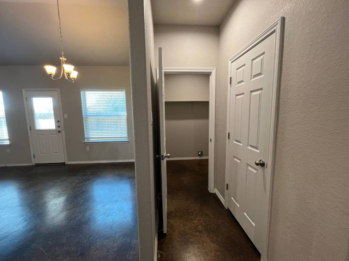 Townhouse for rent at 1119 Burek Cross, Seguin, TX 78155