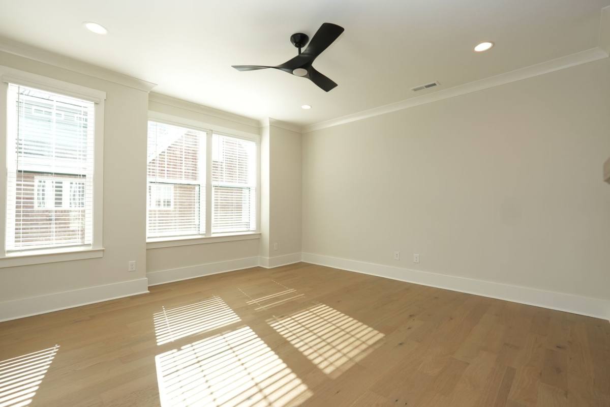Townhouse for rent at 1405 Kenilworth Ave, Charlotte, NC 28203