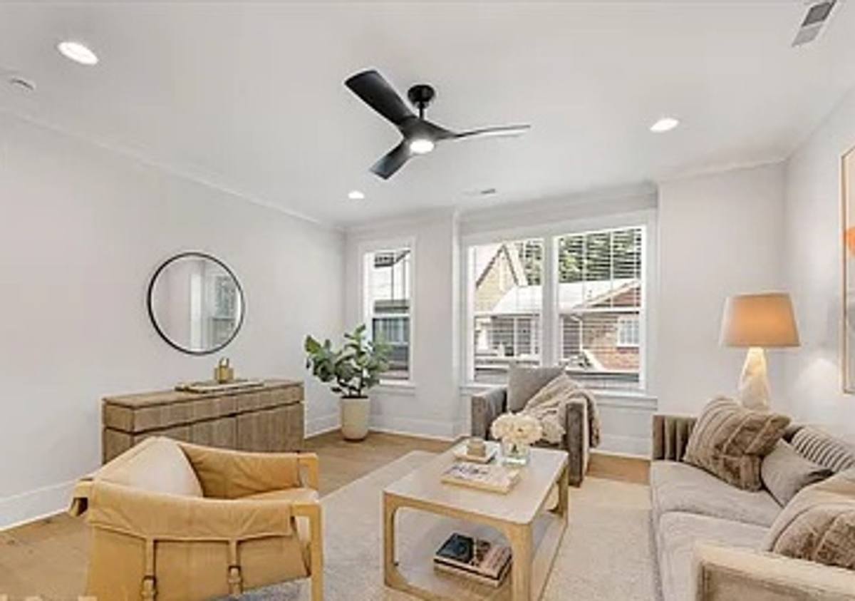 Townhouse for rent at 1405 Kenilworth Ave, Charlotte, NC 28203