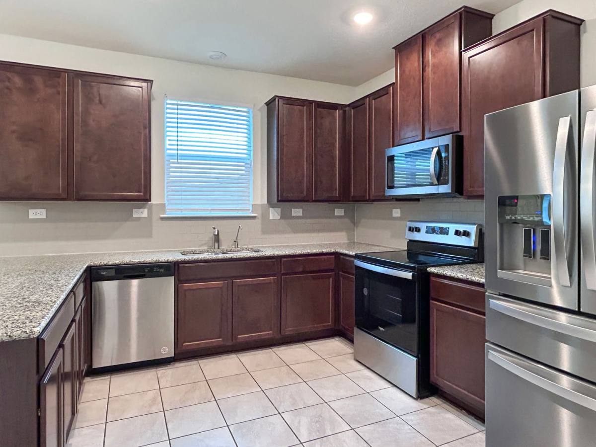 House for rent at 4660 Via Sonoma Trail, Converse, TX 78109