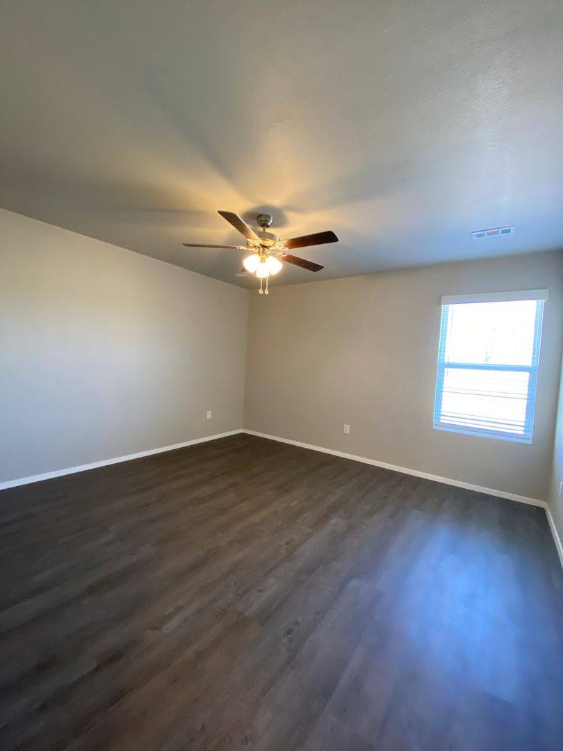 House for rent at 503B W Christopher Dr, Siloam Springs, AR 72761