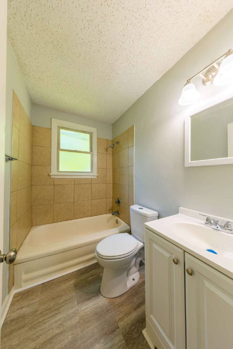 Townhouse for rent at 410-B Ewing Dr, Nashville, TN 37207