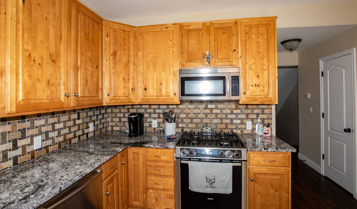 Townhouse for rent at 1510 York Dr, Colorado Springs, CO 80918