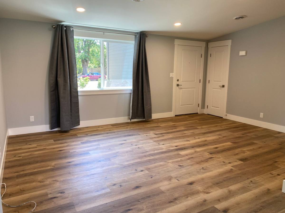Apartment for rent at 408 Pine St, Hood River, OR 97031