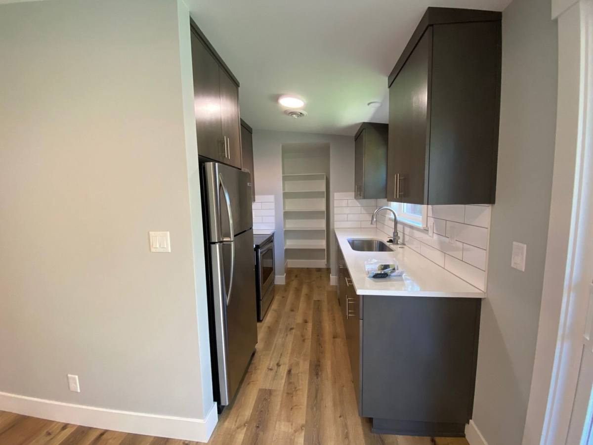 Apartment for rent at 408 Pine St, Hood River, OR 97031