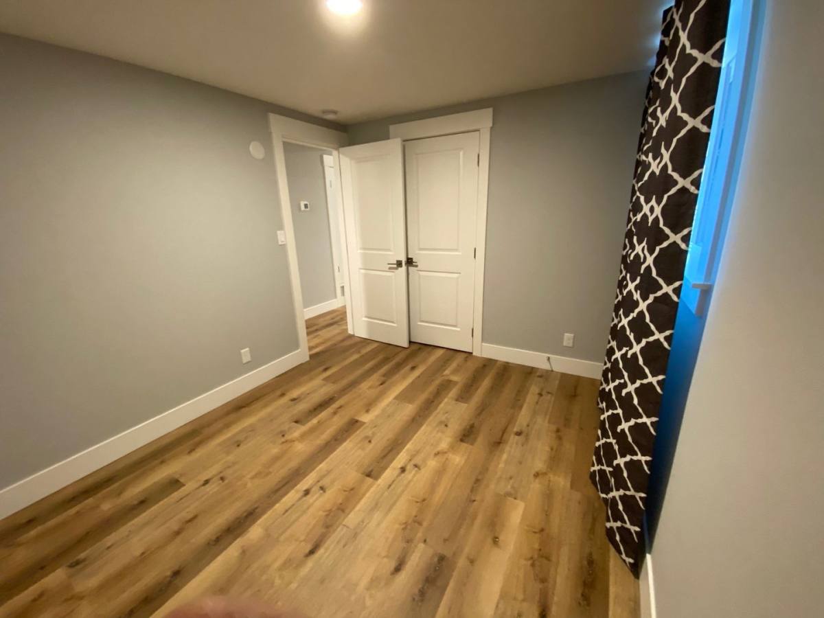 Apartment for rent at 408 Pine St, Hood River, OR 97031