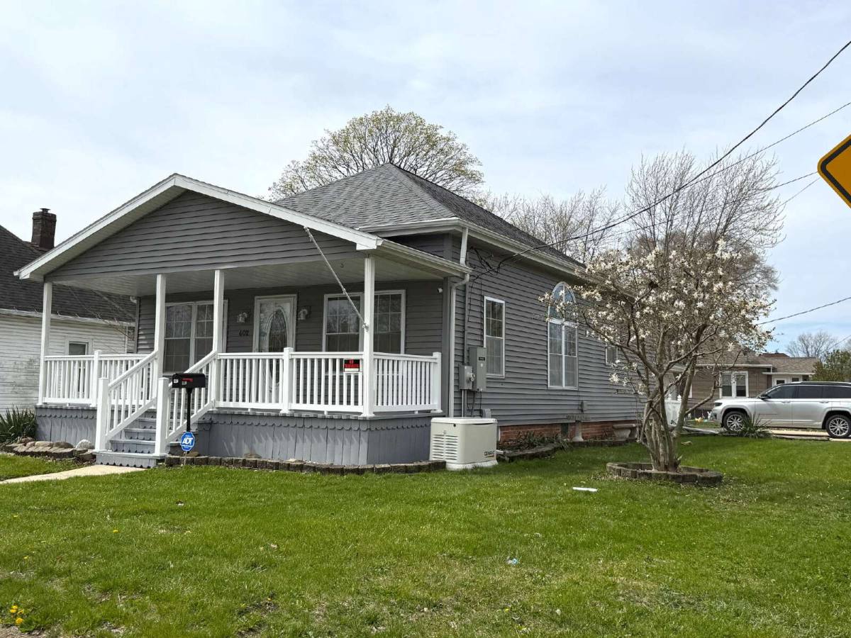 House for rent at 402 S Illinois St, Streator, IL 61364