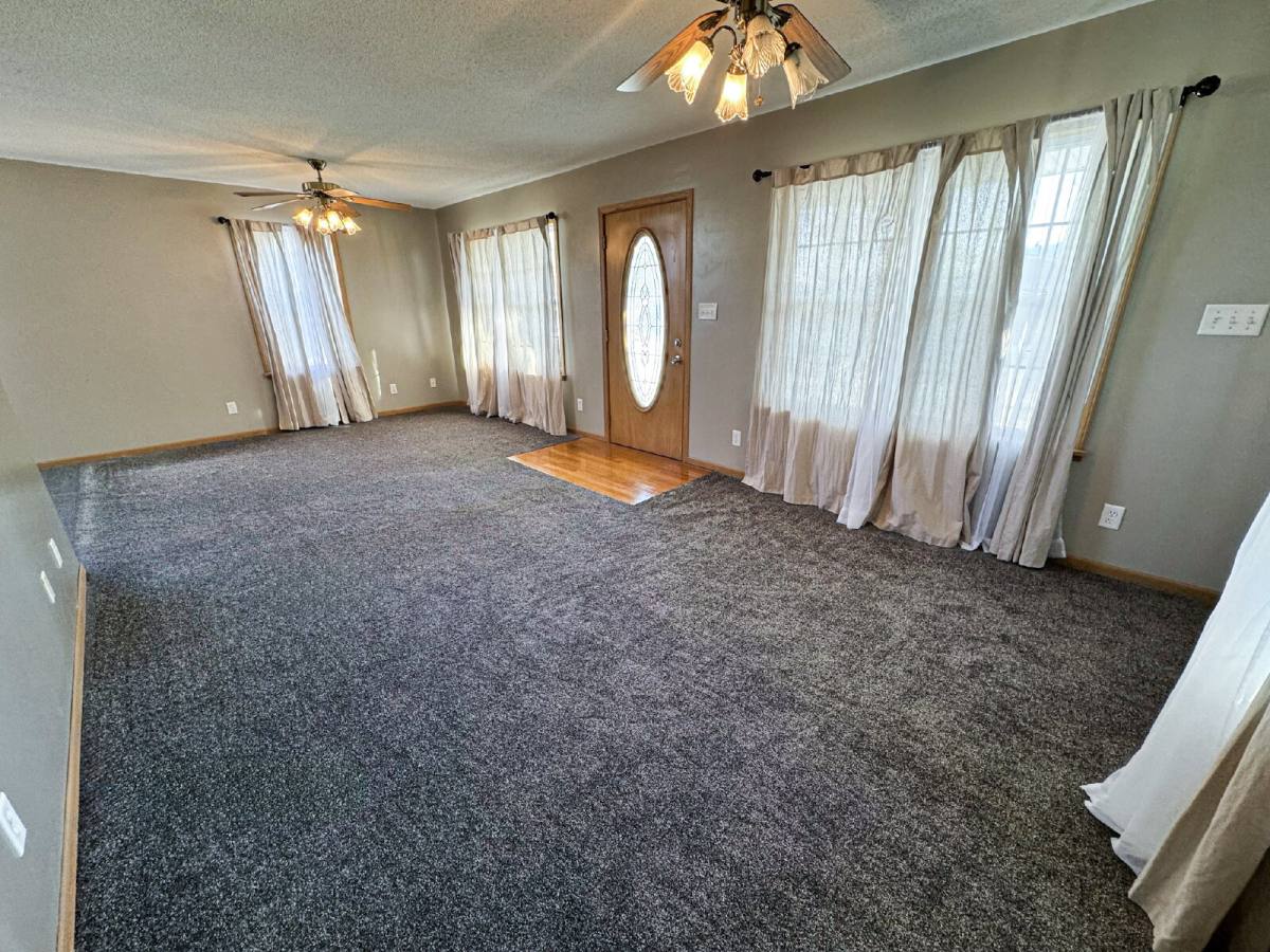 House for rent at 402 S Illinois St, Streator, IL 61364
